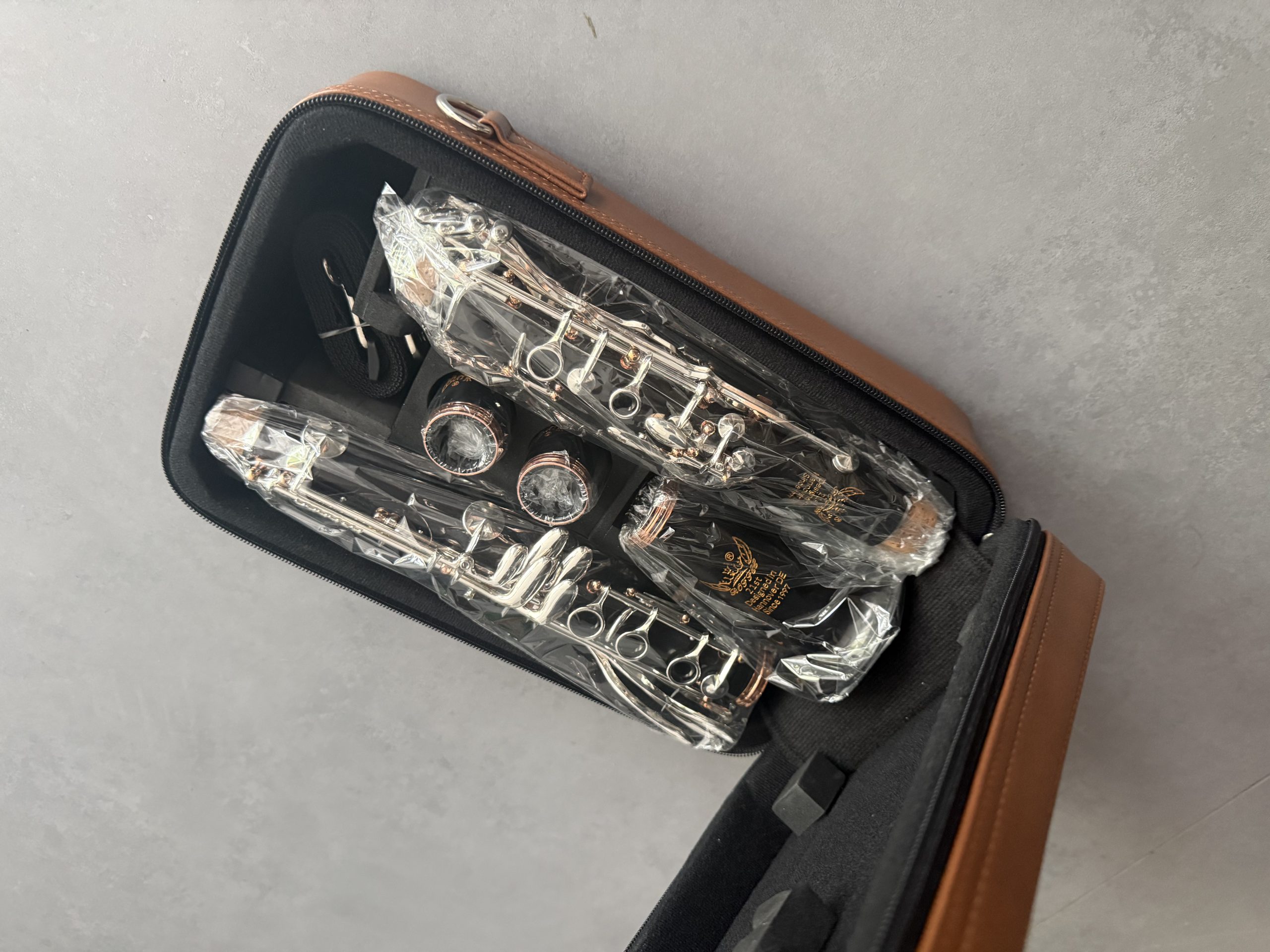 ROFFEE Professional Performance Level Bakelite Body Silver Plated 17 Keys Bb & A Tone Clarinet Set